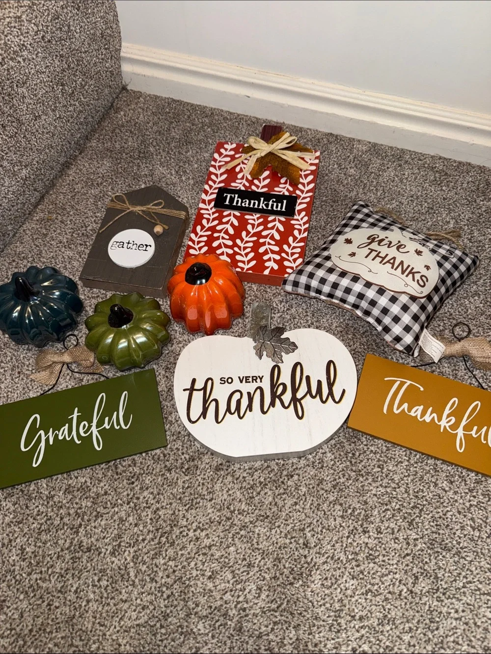 Autumn 'So Very Thankful' thanksgiving Decorative Pumpkin decor set| 9 pcs